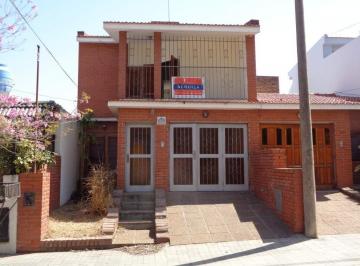 Foto · Barrio Lomas de San Martín - Excelente Casa de 3 Dorm., Amplia con Garaje, Cocina, Comedor Dia