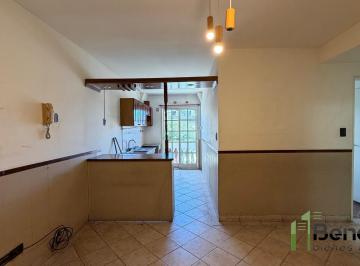 Departamento · 35m² · 2 Ambientes · Dpto 2 Ambientes Al Frente en 2do Piso por Escalera.