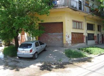 Bodega-Galpón , Ituzaingó · Galpon PH en Venta en Ituzaingo Norte