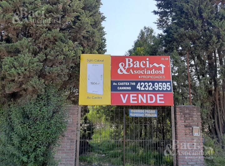 Terreno · 1904m²