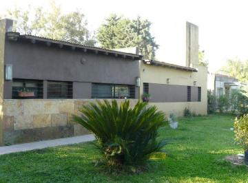 Casa · 200m² · 4 Ambientes · 2 Cocheras · Casa - Villa Links