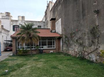 Casa de 10 ambientes, Rosario · Excelente Propiedad y Ubicación a Reciclar. Montevideo 2342.