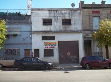 Bodega-Galpón · 270m² · 1 Cochera · Galpon en Venta en Avellaneda Oeste