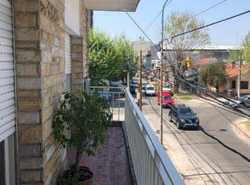 Casa de 3 ambientes, Tres de Febrero · PH con Balcón y Terraza en Venta en Caseros