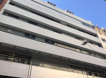 Edificio · 9800m² · Edificio de Retail y Oficinas con 700 Puestos de Trabajo Oportunidad Única!