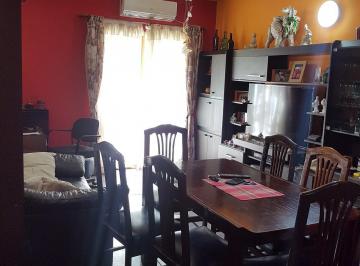 Departamento de 4 ambientes, Avellaneda · Wilde, 4 Amb. Bº Cerrado Las Flores 1600 Exc. P. B.