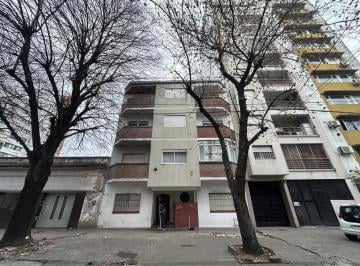 Departamento · 50ha · 3 Ambientes · Departamento en Venta en La Plata - 1 Dormitorio y Patio