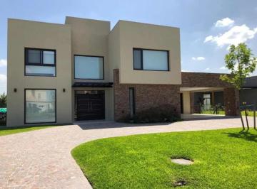 Casa · 350m² · 5 Ambientes · 2 Cocheras · Casa Venta Gral. Rodriguez "Terravista"