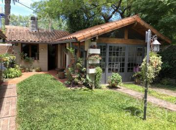 Casa · 1m² · 4 Ambientes · Casa - Longchamps