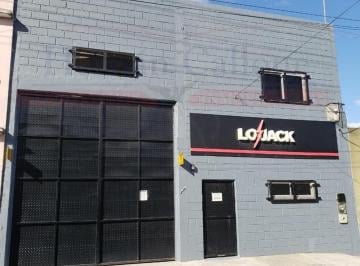 Bodega-Galpón · 320m² · Excelente Galpón de 320 m² en San Justo