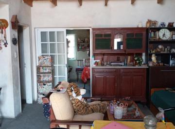 Casa · 250m² · Casa - Moron