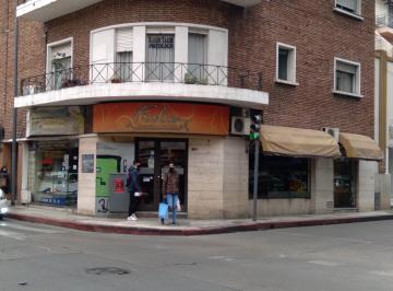 Local comercial de 1 ambiente, Córdoba · Local Comercial Esquina 40 m de Frente Todo Vidriado Centro Cordoba