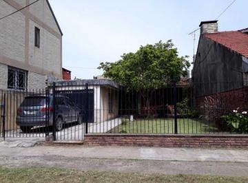 Casa · 75m² · 2 Ambientes · 1 Cochera · Casa en Venta en Lomas de Zamora Oeste