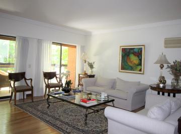 Departamento de 4 ambientes, Belgrano · Cuba 2200 - Belgrano - 3 Dorm. - Dependencia - Cochera Fija