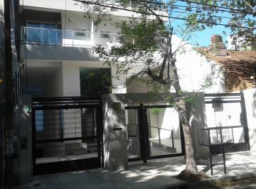 Departamento de 2 ambientes, Quilmes · Departamento de Dos Ambientes con Cochera, en Quilmes Centro.