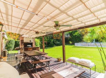 Foto1 · Casa en Venta en Barrio Carmel de Excelente Construcción