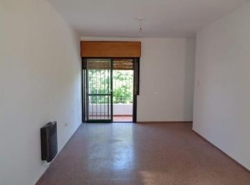 Foto · Barrio Villa Cabrera - Casa de 2 Dorm., Amplia y Luminosa con Cochera Cubierta, Escritorio, Ba