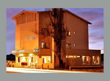 Hotel de 40 ambientes, San Carlos de Bariloche · Hotel con Costa de Lago Centro Bariloche
