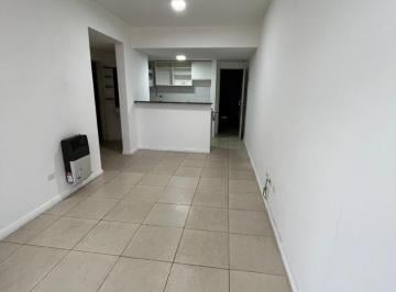 Departamento · 45m² · 2 Ambientes · Amplio - 1 Dormitorio - Frente - Balcòn