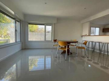 Casa · 145m² · 4 Ambientes · 1 Cochera · Impecable Chalet a Estrenar