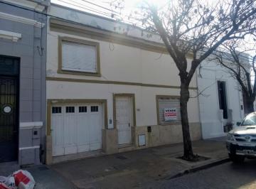 Casa · 183m² · 4 Dormitorios · Casa - Barrio 9 de Julio