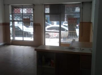 Local comercial · 100m² · 2 Ambientes · Local Comercial Chacarita con o Sin Renta