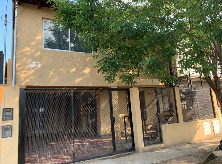 Casa · 80m² · 4 Ambientes · 1 Cochera