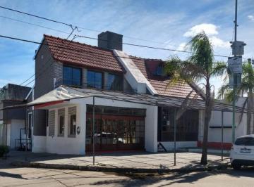 WhatsApp Image 2019-02-12 at 4.05.51 PM.jpeg · Casa Frente Al Río en Venta Gualeguaychu