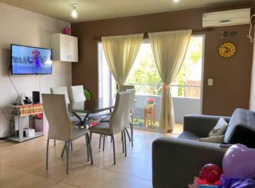Departamento de 2 ambientes, Lomas de Zamora · Alem 2000 - Banfield - Lomas de Zamora - 2 Ambientes con Cochera!