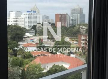 Foto1 · Venta de Apartamento 3 Dorm. en Playa Mansa, Punta del Este.