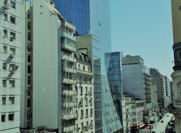 Oficina comercial de 5 ambientes, Tribunales · Tradicional Edificio en Esquina a m Tribunales