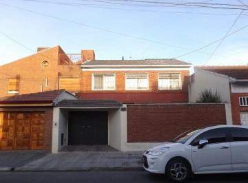 GLE-GLE-705_2 · Casa 5 Ambientes. | Manuel Quintana Al 1600