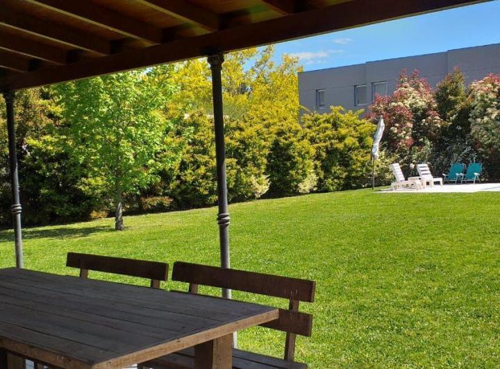 Casa · 130m² · 4 Ambientes · 2 Cocheras