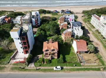 Terreno , Ostende · Lote Multifamiliar / 1400 m² / Salida Directa Al Mar Ostende - Mar de Ostende