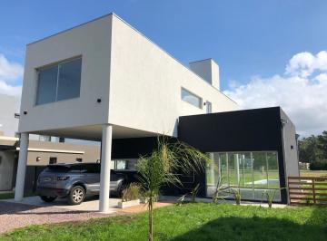 GLE-GLE-707_2 · Casa 4 Ambientes. | Calle 163 Al 7800