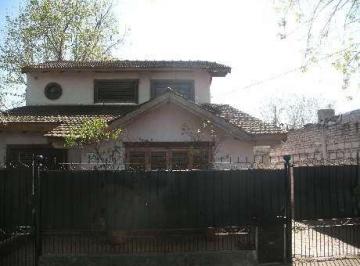 Casa de 4 ambientes, Hurlingham · Chalet en Venta en Morris