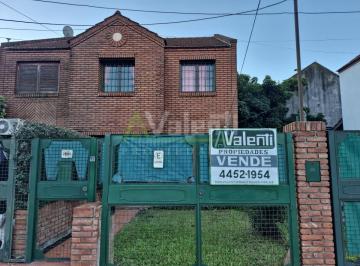 Casa de 4 ambientes, Hurlingham · Duplex 4 Ambientes con Patio y Cochera, Apto Credito, Parque Johnston, Hurlingham