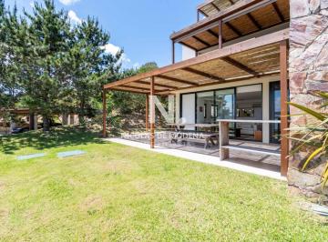 Foto1 · Gran Apartamento de un Dormitorio en Venta, Complejo Quartier Punta Ballena