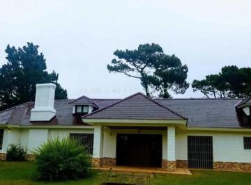 Foto1 · Linda Casa en Venta en Jardines de Cordoba, Punta del Este.