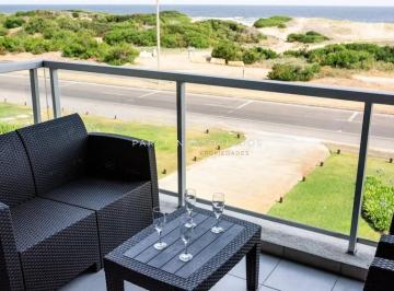 Foto1 · Apartamento en Venta de 3 Dorm. con Vista Al Mar en Edificio Blue Marine, Punta del Este.
