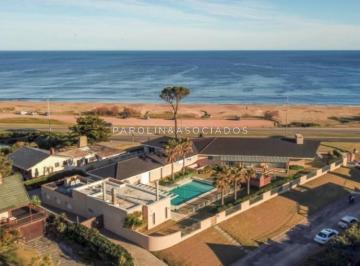 Foto1 · Hermosa Casa en Venta Frente Al Mar, Punta del Este.