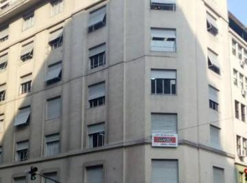 Oficina comercial · 44m² · Av Corrientes 378 Esquina Reconquista. Todas Externas en Esquina con Ochava
