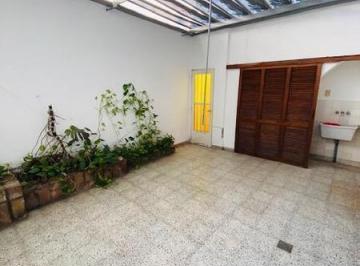Casa · 100m² · 3 Ambientes · Venta. Casa 2 Dorm., Patio, Posibilidad Cochera.