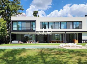 Casa de 6 ambientes, Pilar · Importante Propiedad Racionalista Sobre El Golf