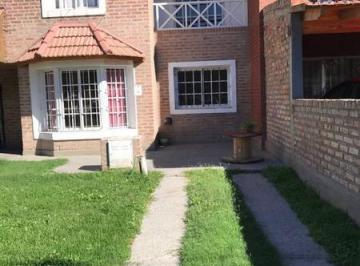 Casa · 133m² · 3 Dormitorios · 2 Cocheras · Duplex en Venta Canal V