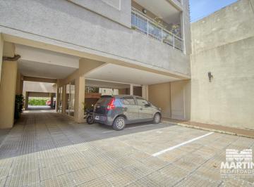 Garage · 12m² · Cochera - Florida - B. Platense Cochera
