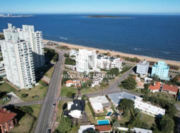 Foto1 · Vende Excelente Casa de 4 Dorm. en Playa Mansa, Punta del Este