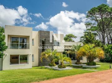 Foto1 · Vende Casa de 2 Plantas en Barrio Privado Boulevard Park - Punta del Este