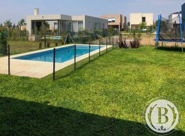 Casa de 4 ambientes, Tigre · Bustamante Prop Vila Marina 10427 Casa Venta Amoblada Villanueva Tigre