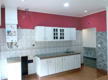Departamento de 3 ambientes, Lanús · Amplio Dúplex C/garaje y Patio